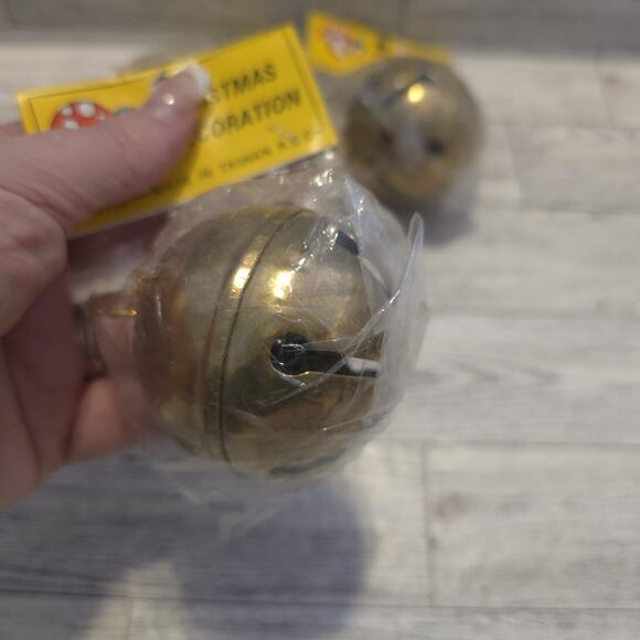 Vintage Brass Plated Christmas Jingle Bell Ornament Set 3 New Old Stock Sleigh - Picture 5 of 5